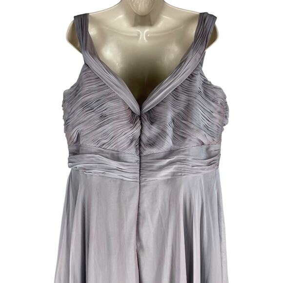 Mac Duggal Off The Shoulder Ruched A Line Gown Pearl Gray Size 18 - Picture 11 of 16